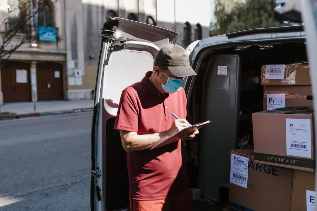 Moving inventory checklist used to decide what to move